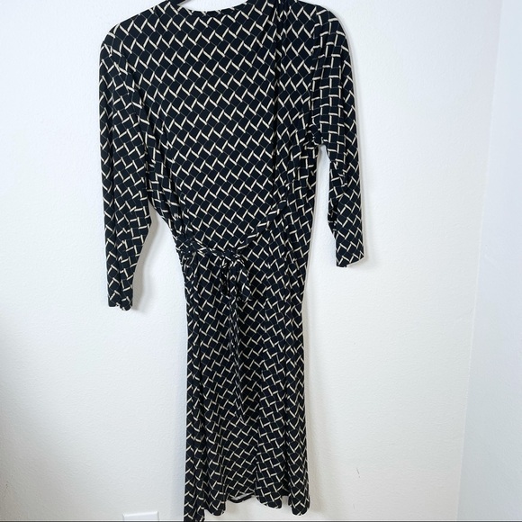 Connected Apparel Wrap Dress - Picture 6 of 10